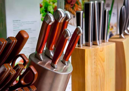 A Buyer’s Guide to Kitchen Knives