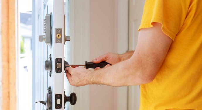 Reasons Why People Need Emergency Locksmith Service